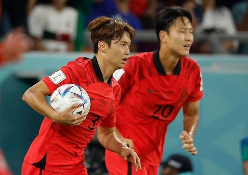 Dù để Bồ Đào Nha chọc thủng lưới từ phút thứ 5 nhưng Hàn Quốc đã gỡ hòa 1-1 ở phút 27 do công Kim Young-gwon