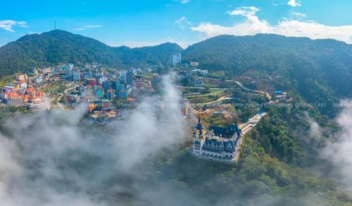 Thị trấn Tam Đảo được Tổ chức World Travel Awards (Tổ chức Giải thưởng Du lịch Thế giới) vinh danh là "Tam Đảo -Thị trấn điểm đến hàng đầu thế giới năm 2022"