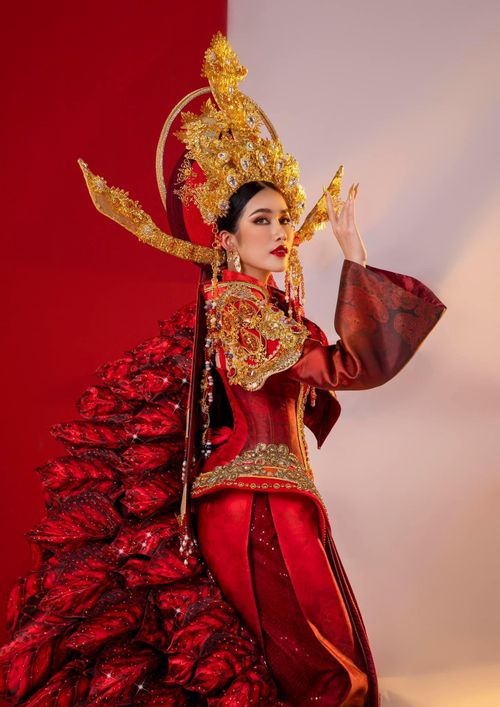 Hình ảnh trang phục dân tộc Phương Anh mang đến cuộc thi Hoa hậu Quốc tế 2022. Ảnh: NVCC.