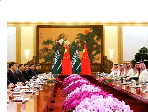 Thái tử Ả Rập Saudi Mohammad bin Salman đã tới Bắc Kinh vào năm 2019, nơi ông gặp Chủ tịch Trung Quốc Tập Cận Bình tại Đại lễ đường Nhân dân ở Bắc Kinh. Ảnh: Al Jazeera