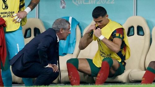 Ronaldo dự bị ở trận Bồ Đào Nha thắng Thụy Sỹ.