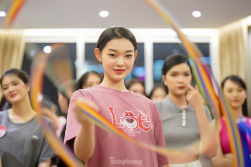Thí sinh Bé Quyên ở góc máy cận. Trong cuộc phỏng vấn của Tiền Phong, nhiều thí sinh nhận xét cô là nhân vật tiềm năng vào top 5 do có gương mặt sáng.