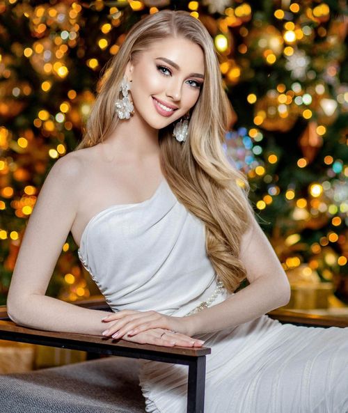 Trên sân khấu trực tiếp, Jasmin Selberg chia sẻ cô cảm thấy hạnh phúc và biết ơn khi được đặt chân đến Nhật Bản để tham gia cuộc thi với nhiều kỷ niệm quý giá. "Tôi đã làm được vì tin vào bản thân và không bỏ cuộc. Cảm ơn Nhật Bản. Cảm ơn mọi người tin tưởng tôi", tân hoa hậu nói.