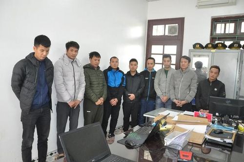 Nhóm người trong đường dây đánh bạc. Ảnh: Công an Hải Dương.