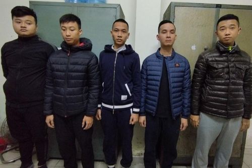 Nhóm bị can tại cơ quan công an. Ảnh: Công an Hải Phòng.