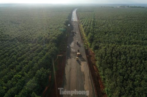 Toàn bộ dự án được chia làm 4 gói thầu, trong đó địa bàn tỉnh Đồng Nai dài gần 52km với 2 gói thầu XL03 và XL04, chiều dài qua tỉnh Bình Thuận hơn 47km với 2 gói thầu XL01 và XL02.