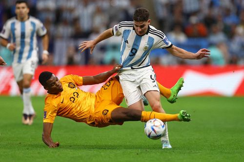 Hà Lan và Dumfries phạm lỗi nhiều nhất, Argentina bị phạm lỗi nhiều nhất