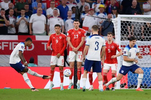 Rashford là một trong hai cầu thủ đá phạt trực tiếp thành bàn
