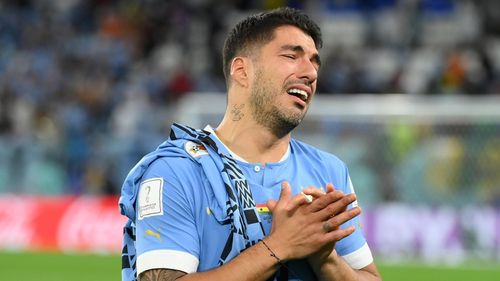  Những giọt nước mắt của Suarez ở vòng bảng. Ảnh: Reuters. 
