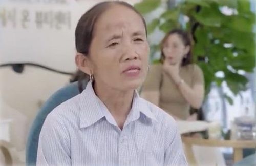 Sau hơn 2 tháng làm đẹp, cập nhật mới nhất của bà Tân đã cho thấy ngoại hình của YouTuber U60 có những sự thay đổi rõ rệt so với khi vừa can thiệp thẩm mỹ.
