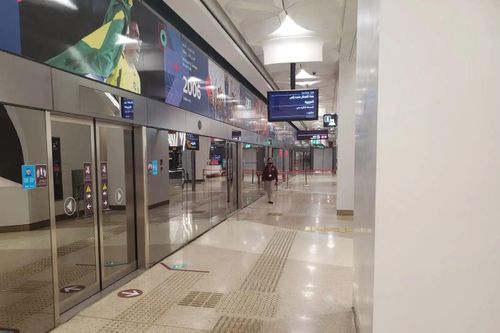 Chợ Souq Waqif và các ga tàu điện ngầm trở nên vắng vẻ sau khi giải đấu bóng đá lớn nhất hành tinh kết thúc hôm 19/12. Ảnh: Al Jazeera.
