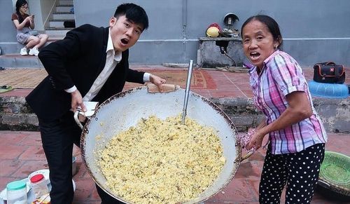 Hiện tại, Bà Tân Vlog vẫn đều đều cho ra lò các sản phẩm nhưng lượt view mang về hiện tại không cao như ban đầu. Ảnh: Tổng hợp