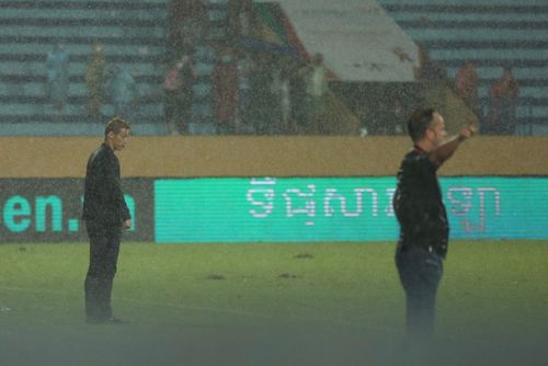 U23 Campuchia do Honda dẫn dắt từng nhận thất bại 0-5 trước U23 Thái Lan của Polking ở SEA Games 31. Ảnh: Nguyên Khang.