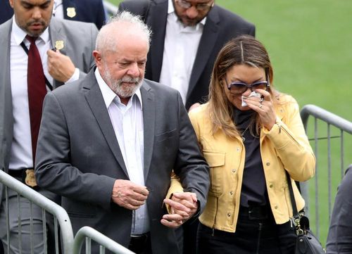 Tân Tổng thống Brazil - Lula da Silva cũng đến dự đám tang Vua bóng đá Pele