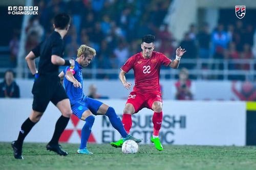 Việt Nam và Thái Lan hòa 2-2 ở lượt đi.