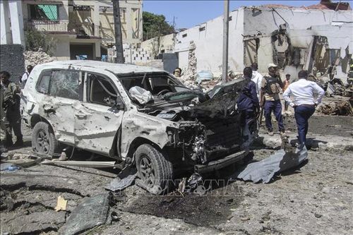 Hiện trường vụ đánh bom xe tại Mogadishu, Somalia. Ảnh (tư liệu): AFP/TTXVN