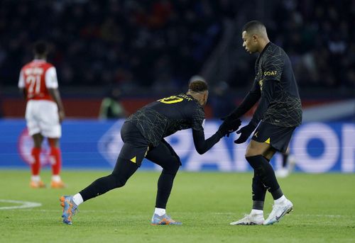 Ngoài bàn mở tỉ số, Neymar và Mbappe không để lại nhiều dấu ấn