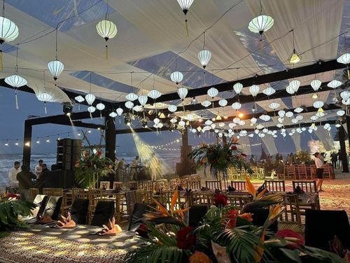 Đám cưới của cặp đôi tỷ phú Ấn Độ diễn ra 5 ngày với hơn 300 khách mời
