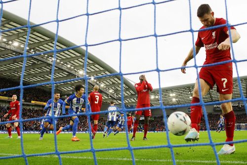 Khoảnh khắc Mitoma loại Liverpool khỏi FA Cup