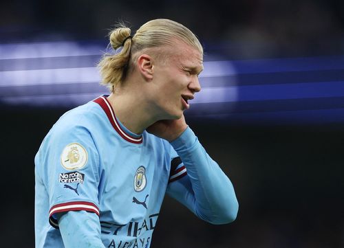 Erling Haaland là chân sút số một ở Premier League 2022/23 với 25 bàn thắng, đóng góp 45% trong tổng số 56 bàn của Man City từ đầu mùa.