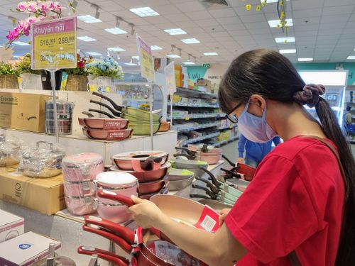 Hàng Việt ngày càng được doanh nghiệp chuẩn hóa để chắc chân thị trường nội địa và mở rộng xuất khẩu