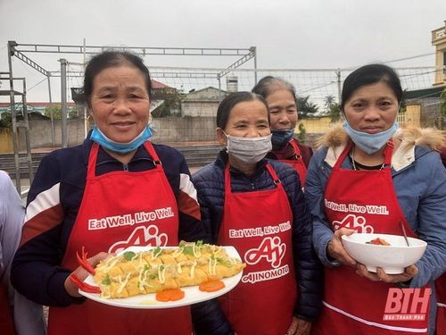 Học viên tham gia lớp học “Nấu ăn Ajinomoto”.