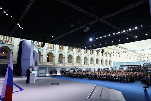 Toàn cảnh buổi đọc Thông điệp Liên bang của Tổng thống Nga Putin (Ảnh: Reuters).