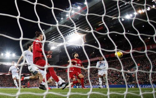 Salah đệm cận thành nhân đôi cách biệt ngay sau đó