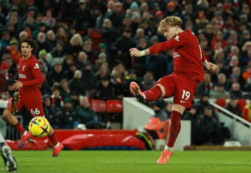 Harvey Elliott có ít nhất 2 cơ hội ngon ăn nhưng đứt diểm bất thành 