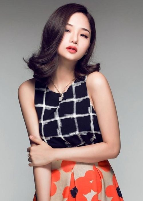 Trong cuộc phỏng vấn với Thể thao và Văn hóa năm 2015, Miu Lê cho hay, cô và mẹ sống ở Việt Nam còn bố và chị gái định cư ở Canada. Ảnh: FBNV