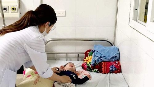 Sau 8 ngày điều trị và chăm sóc tích cực, sức khỏe bệnh nhi đã ổn định và xuất viện.