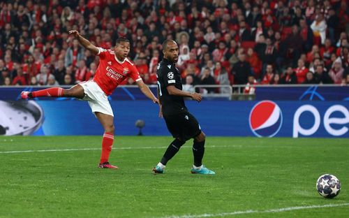 Davi Neres vào sân hiệp hai cũng ghi tên mình vào bảng tỷ số