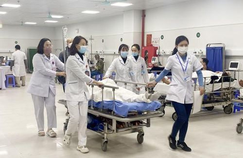 Người bệnh mong ngóng sớm giải quyết tình trạng thiếu vật tư y tế, để đảm bảo quyền lợi khám, chữa bệnh.