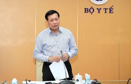 Thứ trưởng Bộ Y tế Đỗ Xuân Tuyên phát biểu tại Hội nghị.