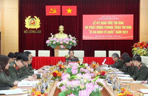 Đại tá Đặng Hồng Đức, Chánh Văn phòng Bộ Công an phát biểu tại buổi lễ.