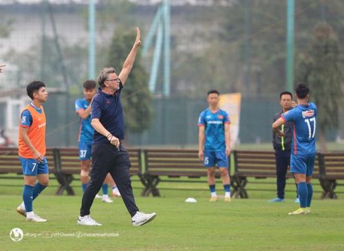 ĐTQG Việt Nam kết thúc đợt hội quân ngắn ngày vào sáng 11/3. Ảnh: VFF.