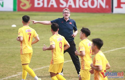 HLV Philippe Troussier đánh giá kỹ về năng lực các cầu thủ