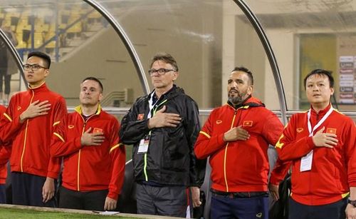 Thất bại này khiến huấn luyện viên Philippe Troussier không thể có trận đấu ra mắt thuận lợi kể từ ngày ký hợp đồng với VFF. (Ảnh: VFF)