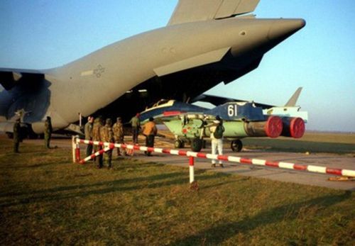 Sau khi phi đội MiG-29 Fulcrum đến đất Mỹ, các phi công và kỹ sư đã có thể tìm hiểu cấu trúc máy bay và khả năng chiến đấu của chúng một cách rõ ràng.