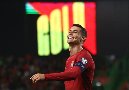  Ronaldo tỏa sáng khi trở lại tuyển quốc gia. 