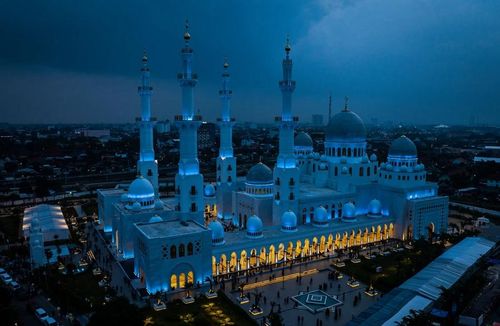 Thánh đường Sheikh Zayed Solo tại tỉnh Trung Java, Indonesia. Quốc gia Đông Nam Á này là nơi có người Hồi giáo đông nhất thế giới. Ảnh: Getty Images