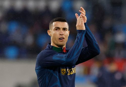  Ở cùng thời điểm, Ronaldo chỉ có 3 pha lập công sau 12 trận. Tại World Cup 2022, CR7 ghi vỏn vẹn 1 bàn cho tuyển Bồ Đào Nha. 