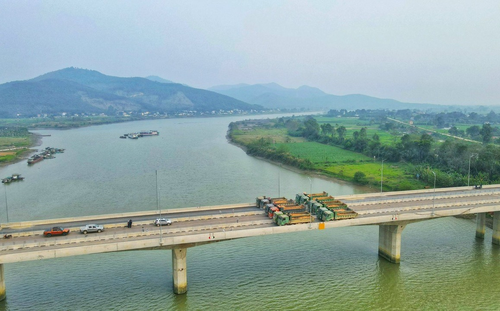 Các công trình cầu, hầm trên cao tốc Mai Sơn - Quốc lộ 45 đã cơ bản hoàn thành. 