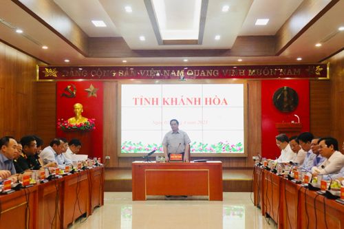  Quang cảnh buổi làm việc 