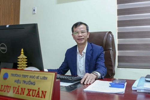 Thầy Lưu Văn Xuân - Hiệu trưởng trường THPT Ngô Sĩ Liên chia sẻ với báo GD&TĐ.