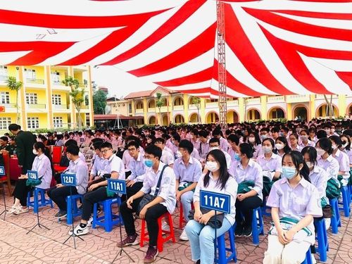 Trường THPT Ngô Sĩ Liên đẩy mạnh công tác phân luồng hướng nghiệp cho học sinh.