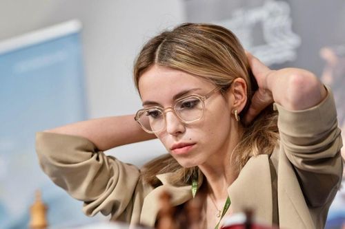  Anna Cramling chia sẻ những trải nghiệm gây tổn thương trong quá trình thi đấu của cô. Ảnh: Dulcedo. 