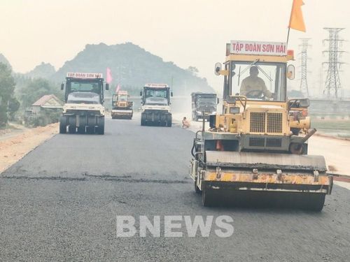 Dự án thành phần tuyến cao tốc Bắc-Nam đoạn Nghi Sơn - Diễn Châu dài 50 km đi qua hai tỉnh Thanh Hóa khoảng 6,5km và Nghệ An là 43,5km. Ảnh: CTV/BNEWS/TTXVN