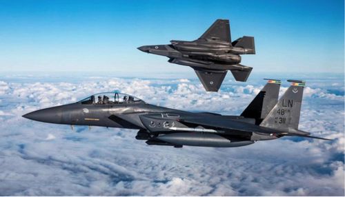 Và điều này đã được F-15EX bù đắp khi có tải trọng vũ khí lớn, độ cơ động cao và chi phí vận hành thấp hơn hẳn so với chiến đấu cơ thế hệ thứ 5.