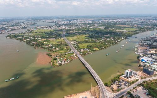 Phường Hiệp Hòa có tổng diện tích gần 700 ha, nằm ngay cửa ngõ TP Biên Hòa, được bao bọc bởi sông Đồng Nai và sông Cái. Nơi đây được đánh giá là sở hữu vị trí đắc địa để phát triển, trở thành điểm nhấn quan trọng của không gian đô thị Biên Hòa.
